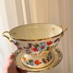 آبکش و سینی لعابی گل آبی - تصویر 3